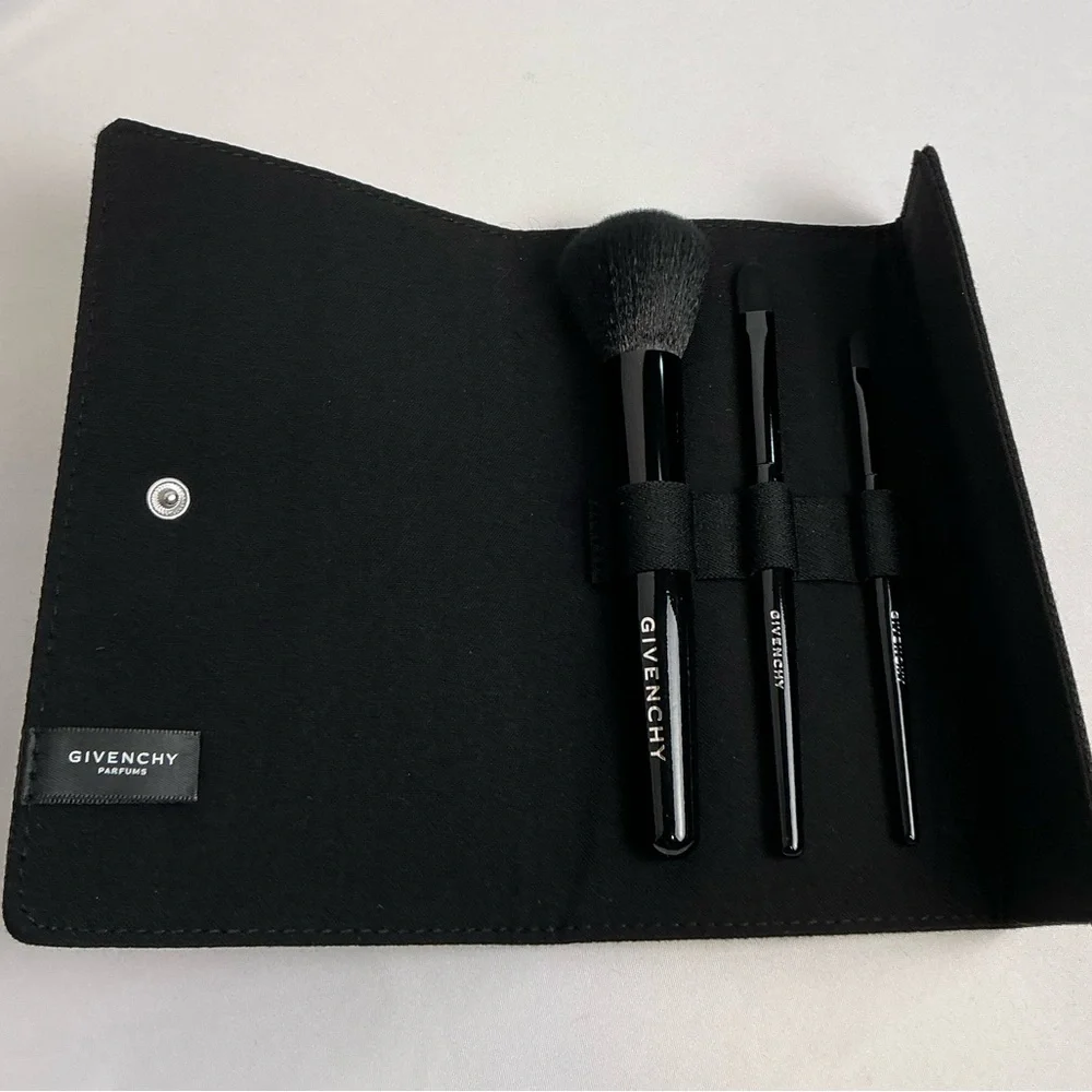Givenchy Black Brush Set Roll New